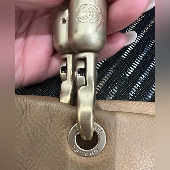 Chanel Coco Mark beige caviar tote - Picture 8 of 12